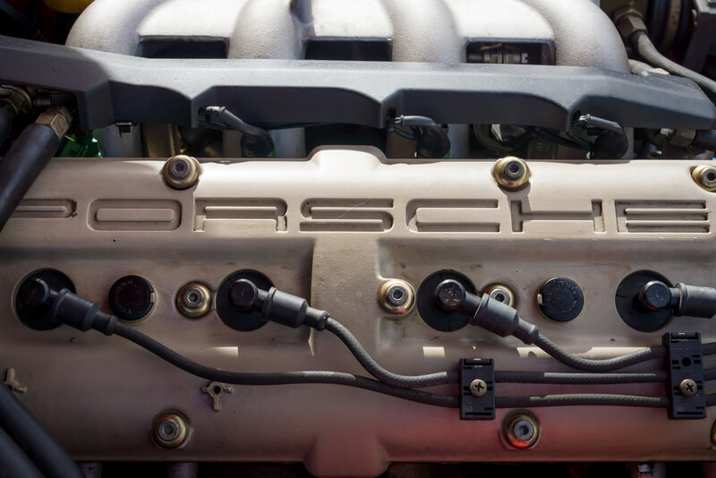 Porsche 944 engine