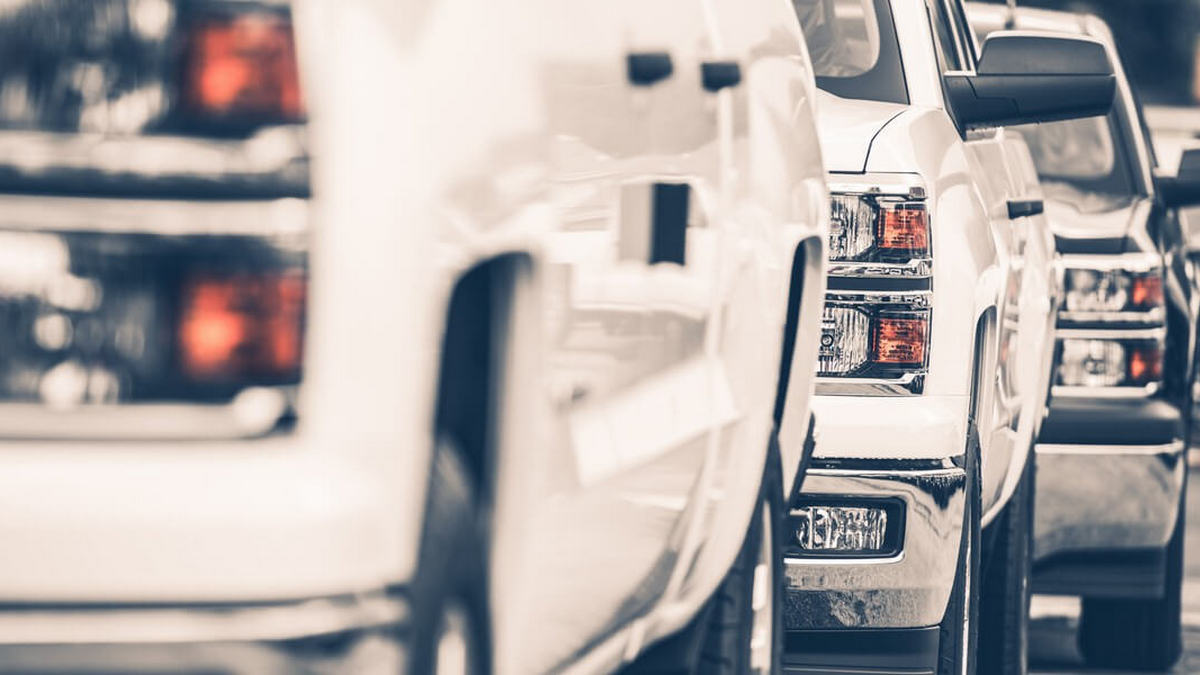 Hybrid pickup truck