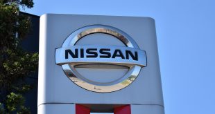 Nissan emblem