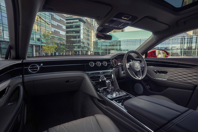 Bentley Flying Spur V8 