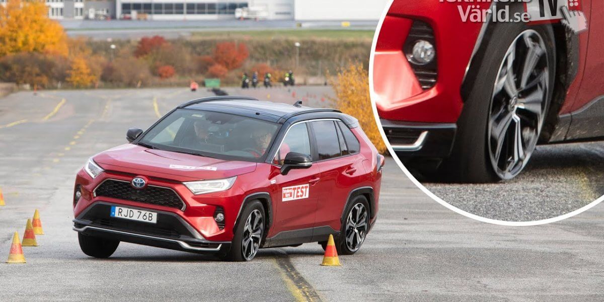 Toyota RAV4 Prime Fails the Moose Test