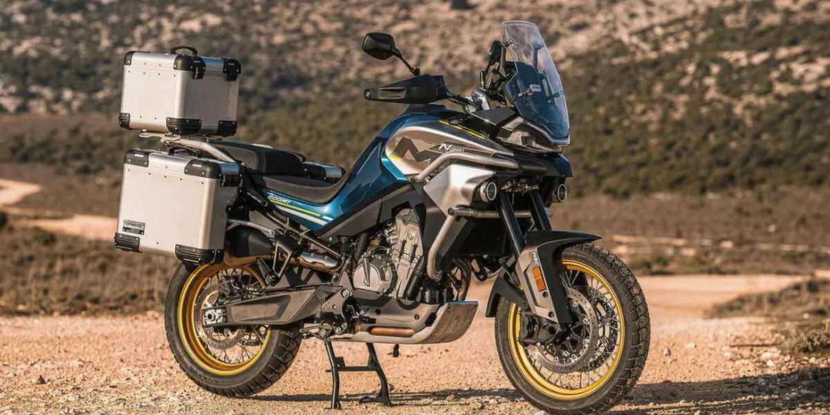 CF Moto MT800