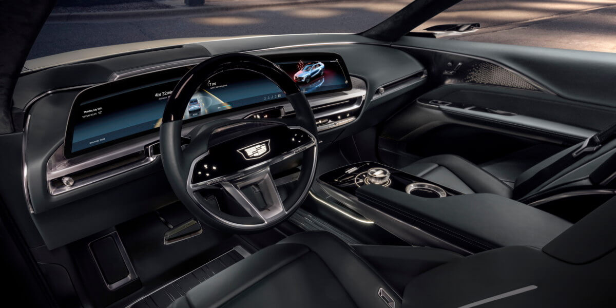 Cadillac LYRIQ 33-inches display