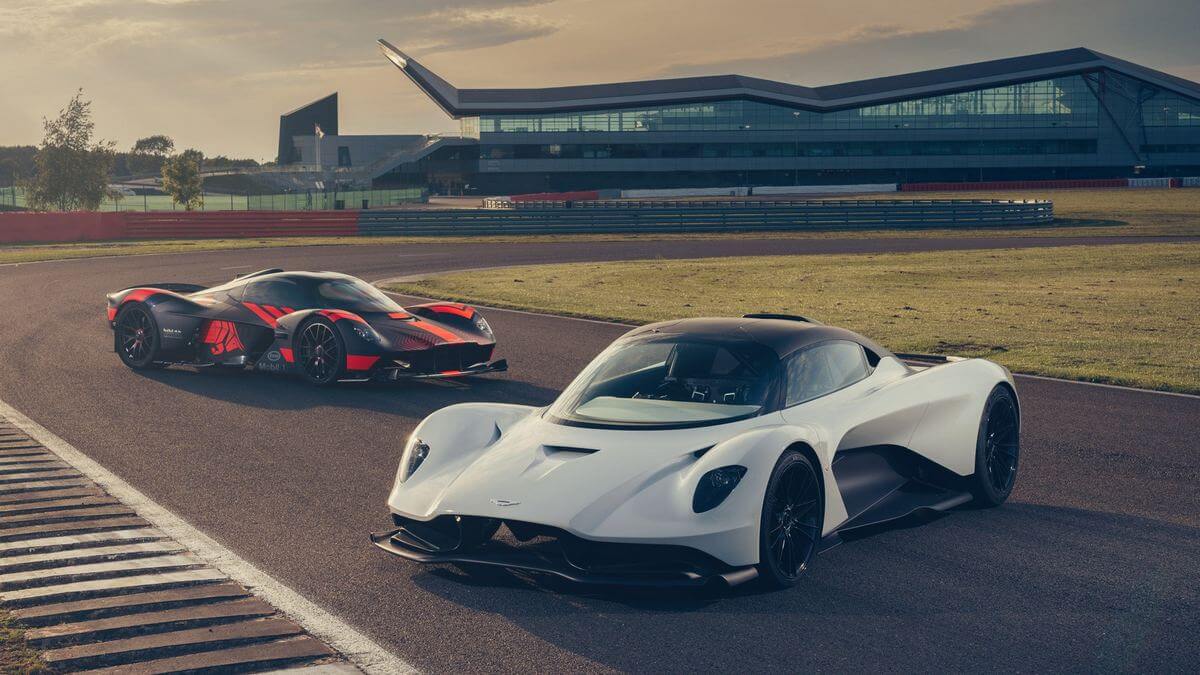 Aston Martin Valhalla