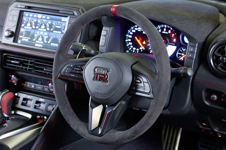 2022 Nissan GT-R Nismo steering wheel