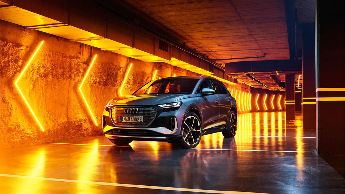 Audi Q4 e-tron front 3/4