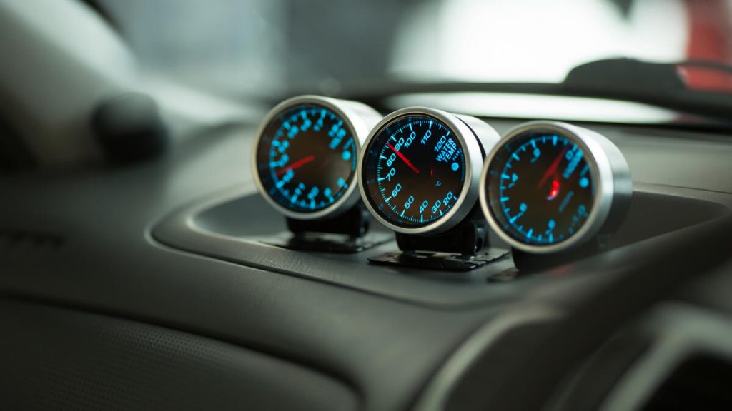 Why Aftermarket Gauges Are Crucial in Every Modified Vehicle