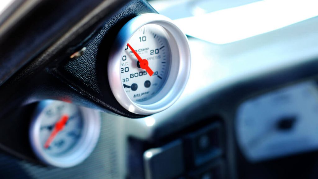 Why Aftermarket Gauges Are Crucial in Every Modified Vehicle