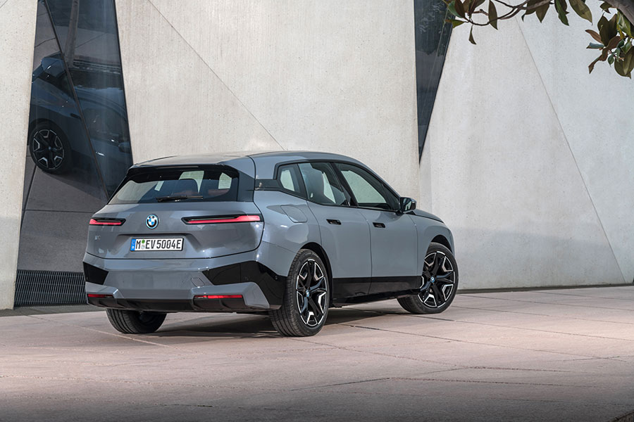 BMW iX xDrive50