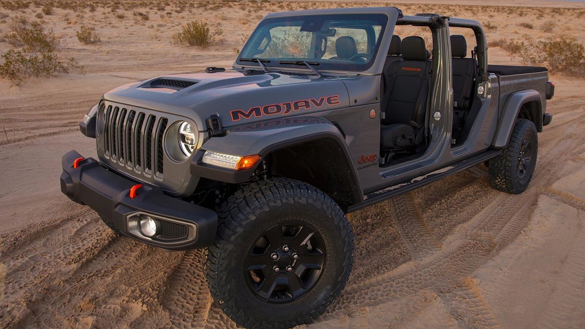 Jeep Wrangler and Gladiator to Receive a Tougher Gorilla Glass Windshield