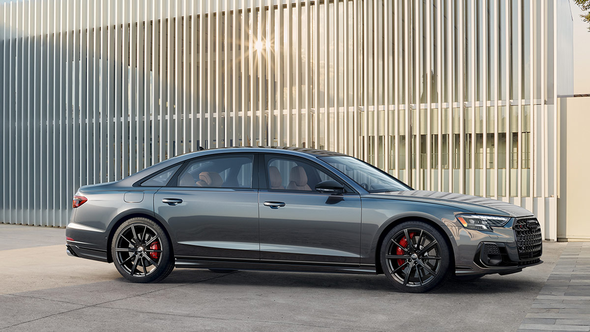 2022 Audi S8