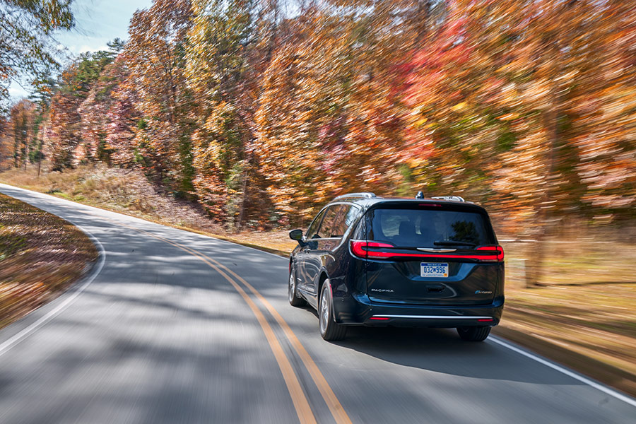 Chrysler Recalls the Pacifica PHEV Over Fire Risk, Tells Owners to Not