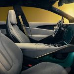 Lotus Eletre interior