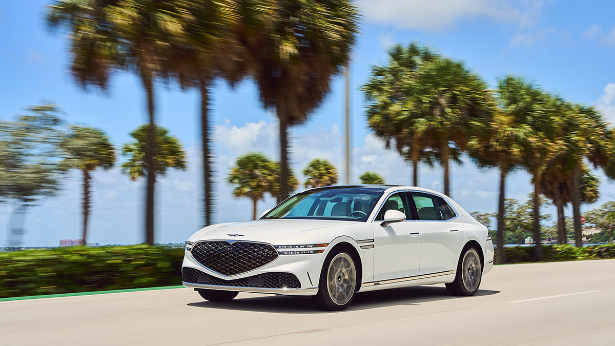 2023 Genesis G90