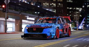 Honda CR-V Hybrid Racer
