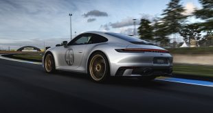 Porsche 911 Carrera GTS Le Mans Centenaire Edition