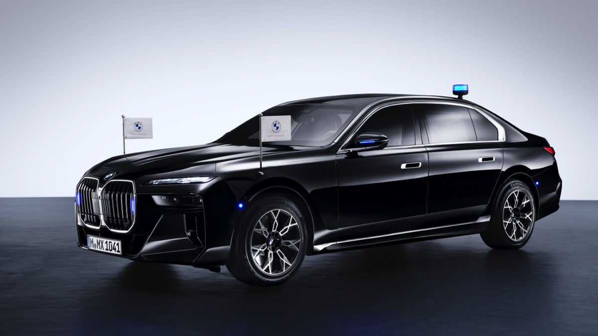 The First-Ever BMW i7 Protection, The New BMW 7 Series Protection