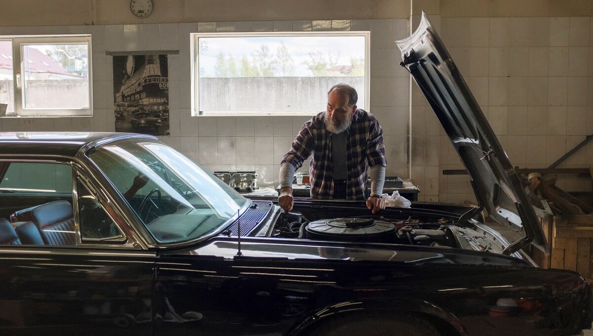 DIY mechanic repairing cars