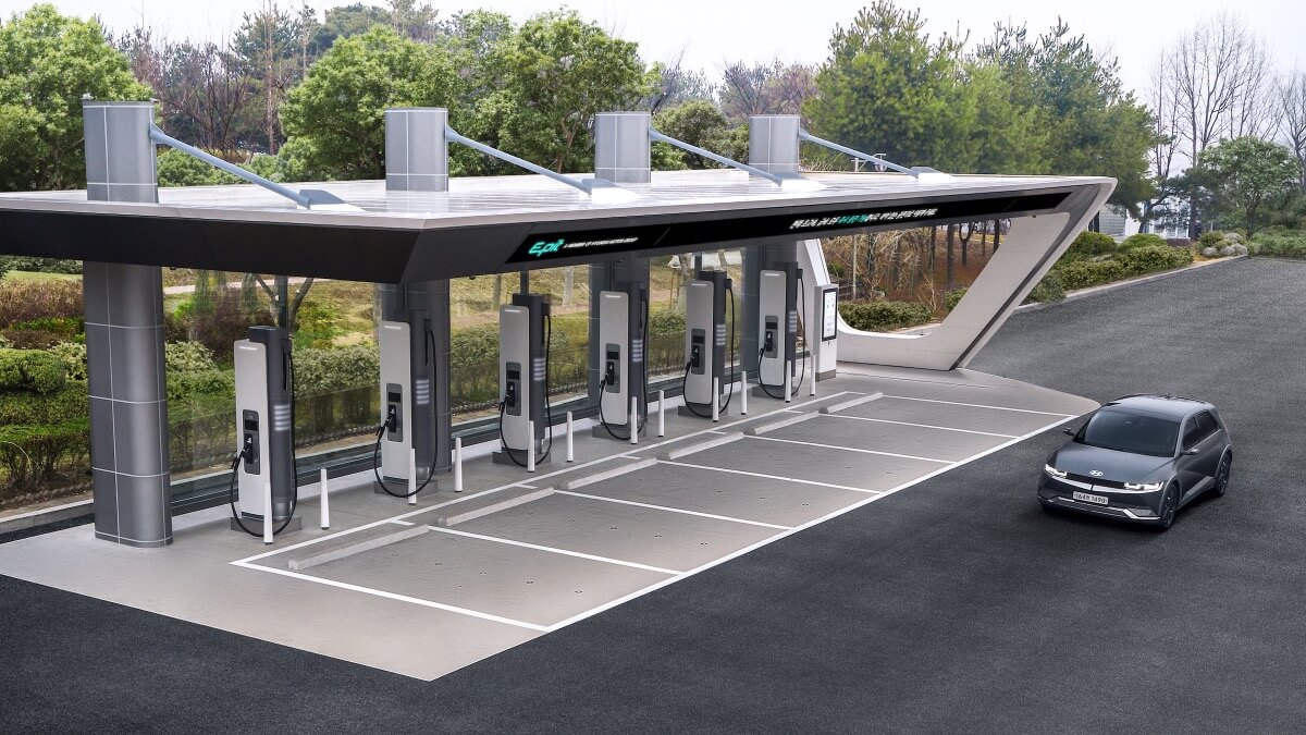 Hyundai is Serious About Making a Faster EV Charger than Tesla's Supercharger