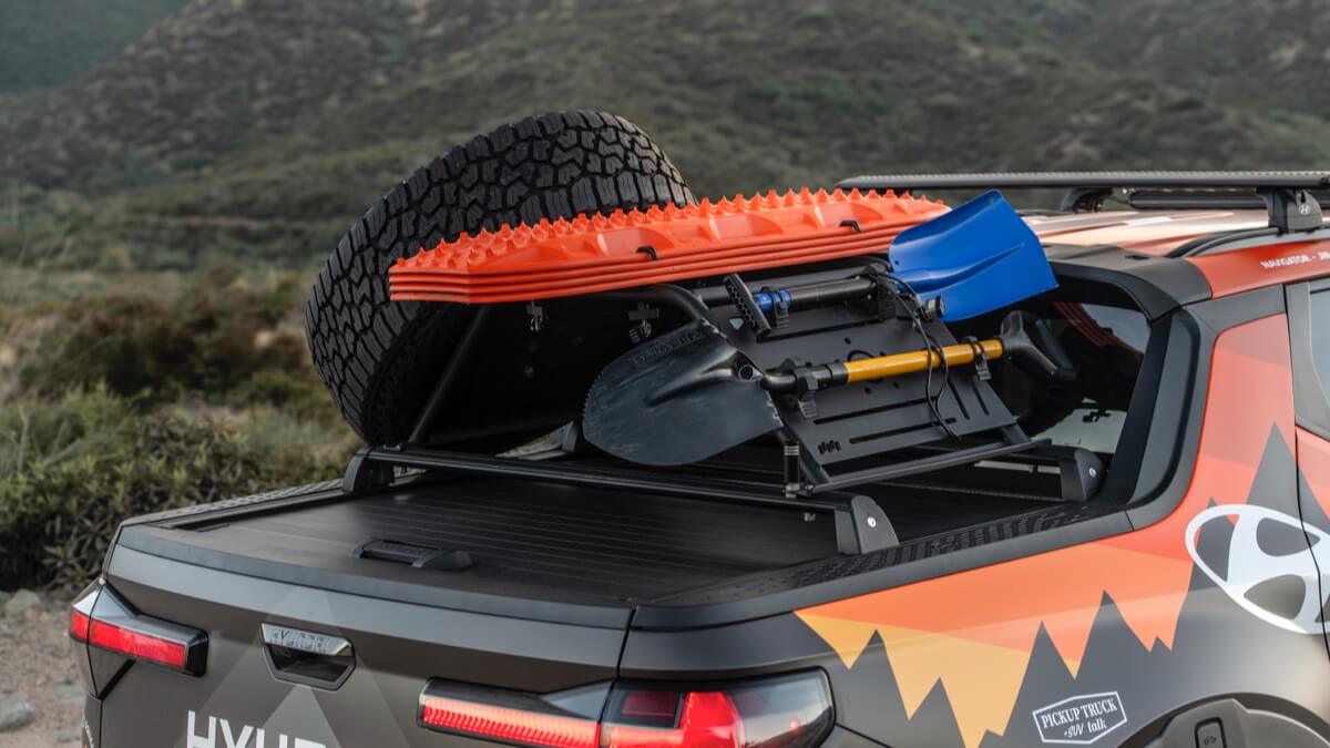Hyundai Reveals Custom Santa Cruz for 2023 Rebelle Rally