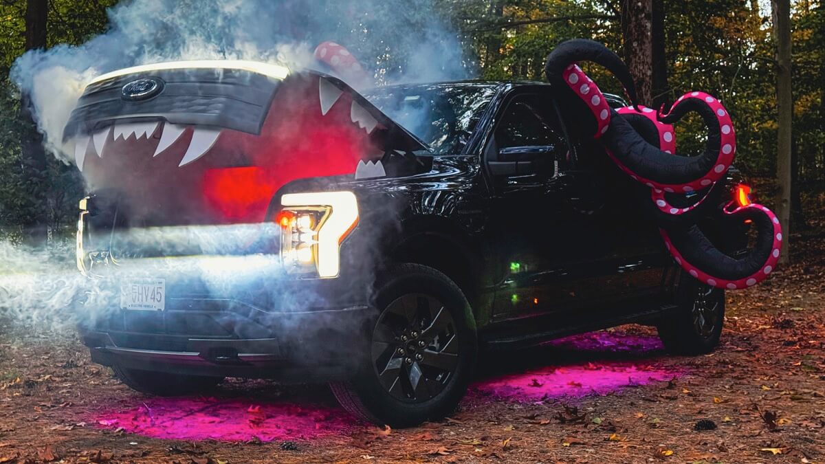 DR. FRUNKENSTEIN: F-150 LIGHTNING TRANSFORMED INTO ‘MONSTER TRUCK’ FOR HALLOWEEN