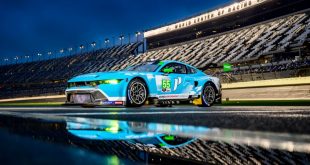All-New Ford Mustang GT3 and GT4 Race Cars to Compete at Daytona