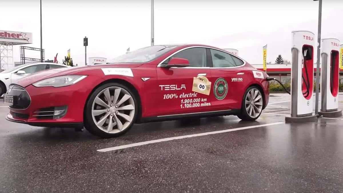 Tesla Model S